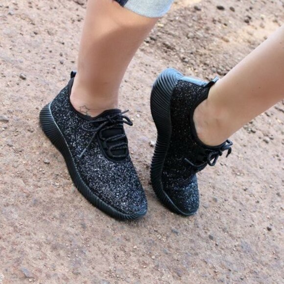 Black Glitter Sneakers Tennis Shoes Qupid Fashion - Picture 1 of 2